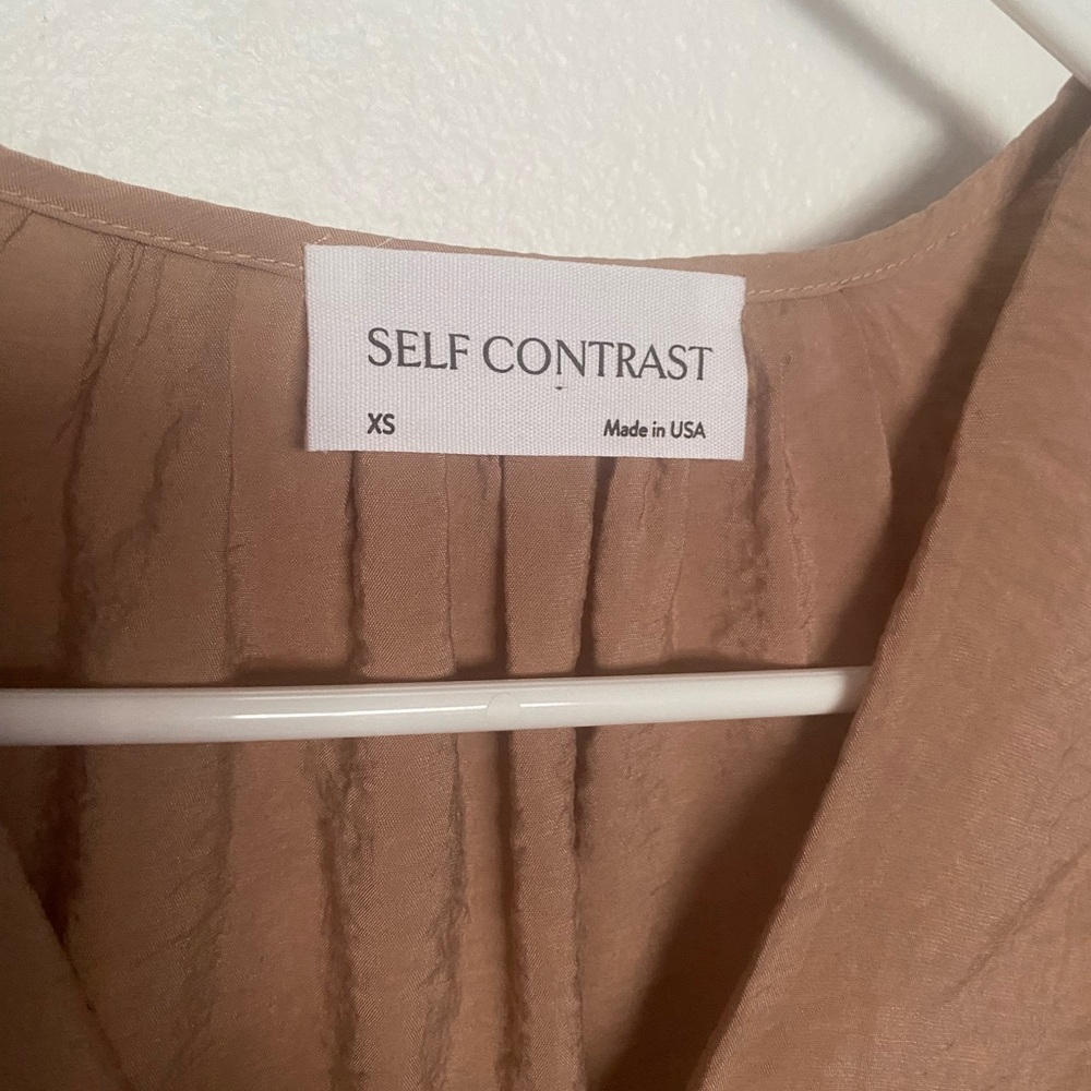 Tan or brown V-neck long-sleeve blouse from the brand Self Contrast - Picture 5 of 6